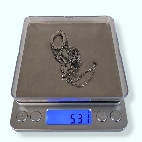 (2/$20) Dangling Oval Cut Out Pendant Necklace - Picture 5 of 5